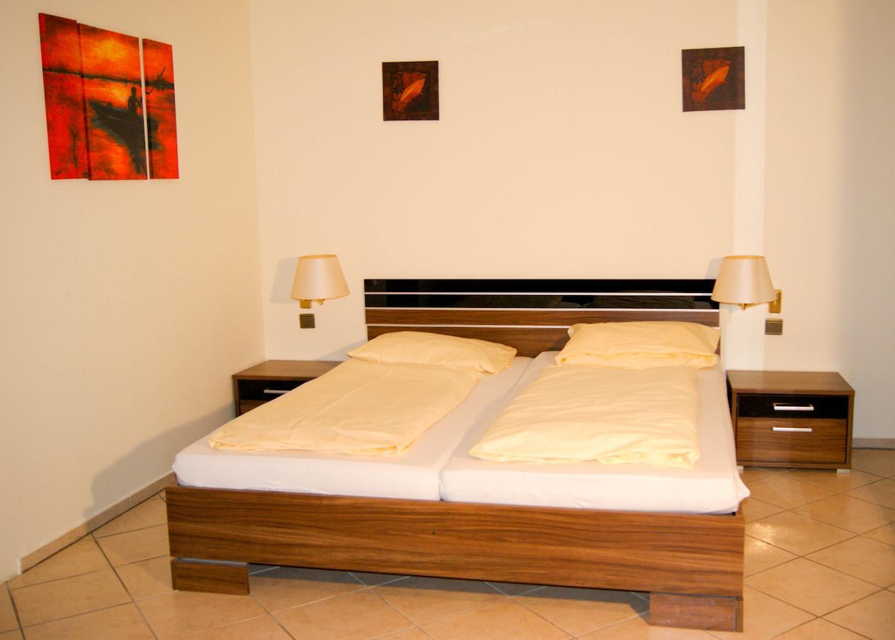 Hotel Schonunger Bucht Waigolshausen Номер фото