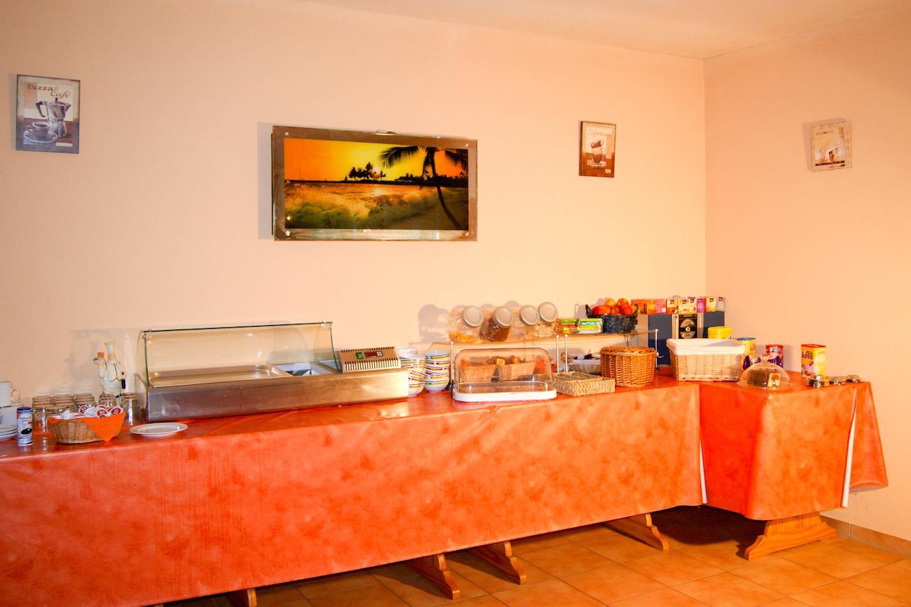 Hotel Schonunger Bucht Waigolshausen Экстерьер фото